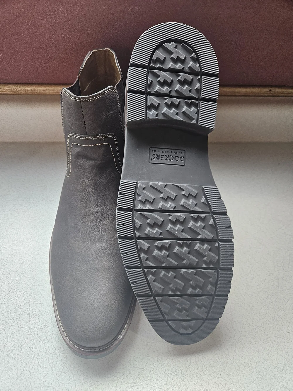 Dockers stylish chelsea
